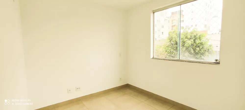 Apartamento à venda com 2 quartos, 60m² - Foto 4