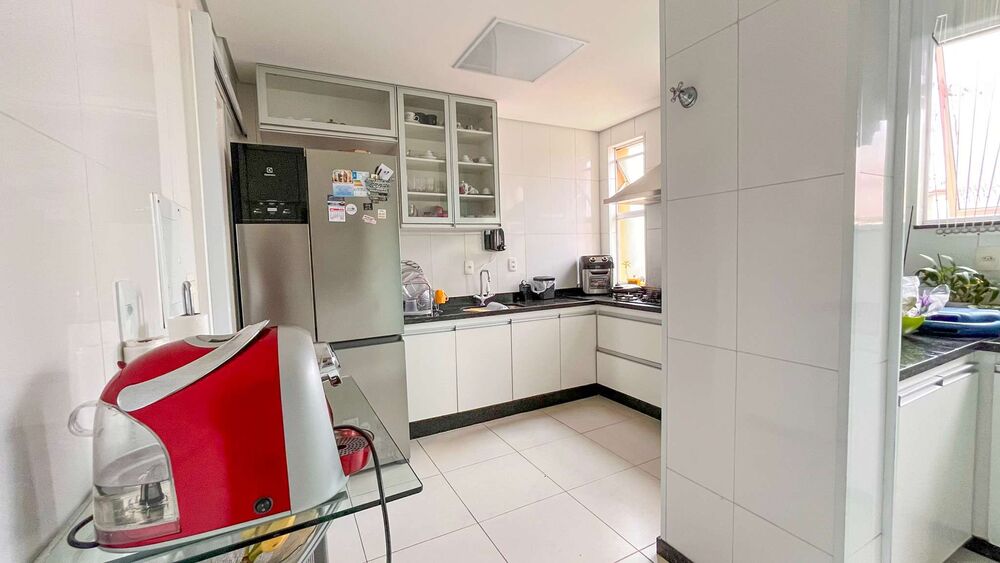 Apartamento à venda com 3 quartos, 120m² - Foto 4