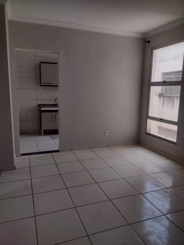 Apartamento à venda com 2 quartos, 45m² - Foto 2