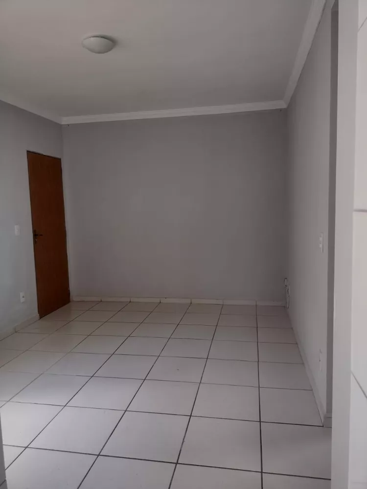 Apartamento à venda com 2 quartos, 45m² - Foto 3