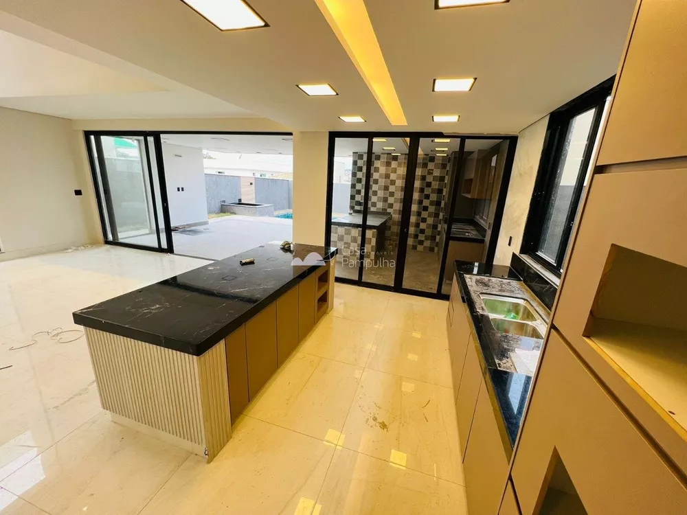 Casa à venda com 4 quartos, 360m² - Foto 7