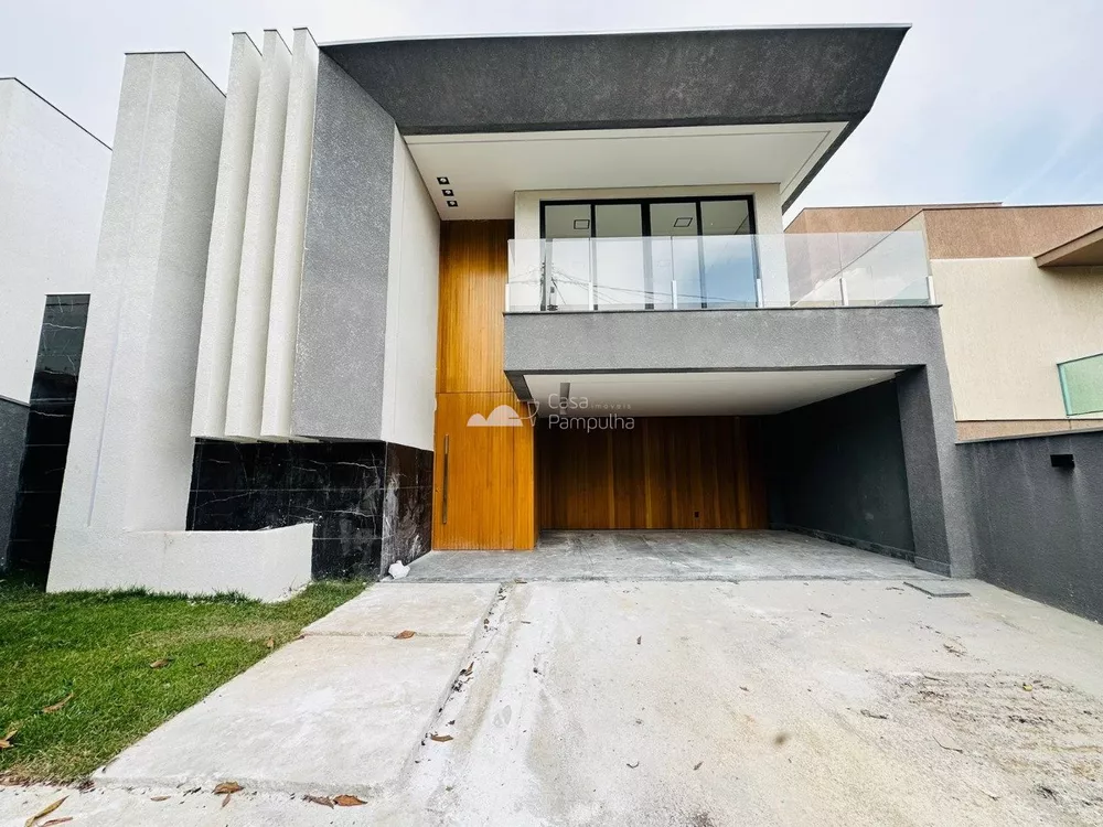 Casa à venda com 4 quartos, 360m² - Foto 1