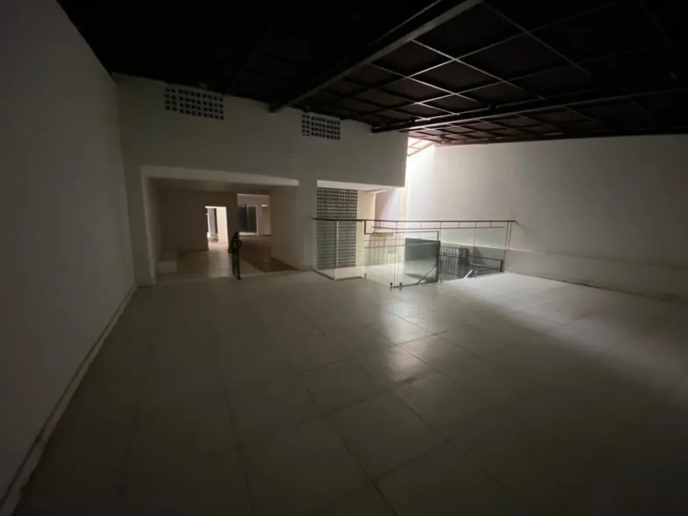 Loja-Salão, 700 m² - Foto 1