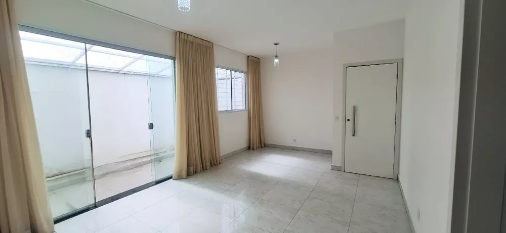 Apartamento à venda com 3 quartos, 129m² - Foto 3