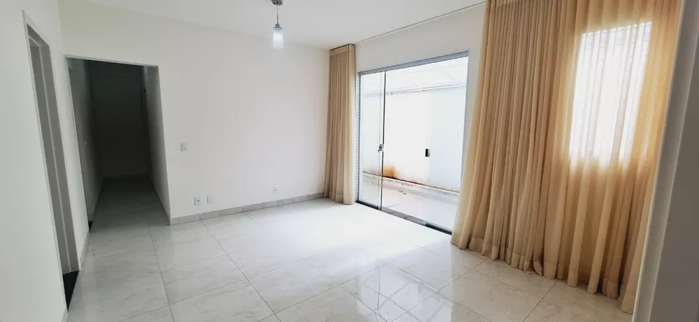 Apartamento à venda com 3 quartos, 129m² - Foto 2