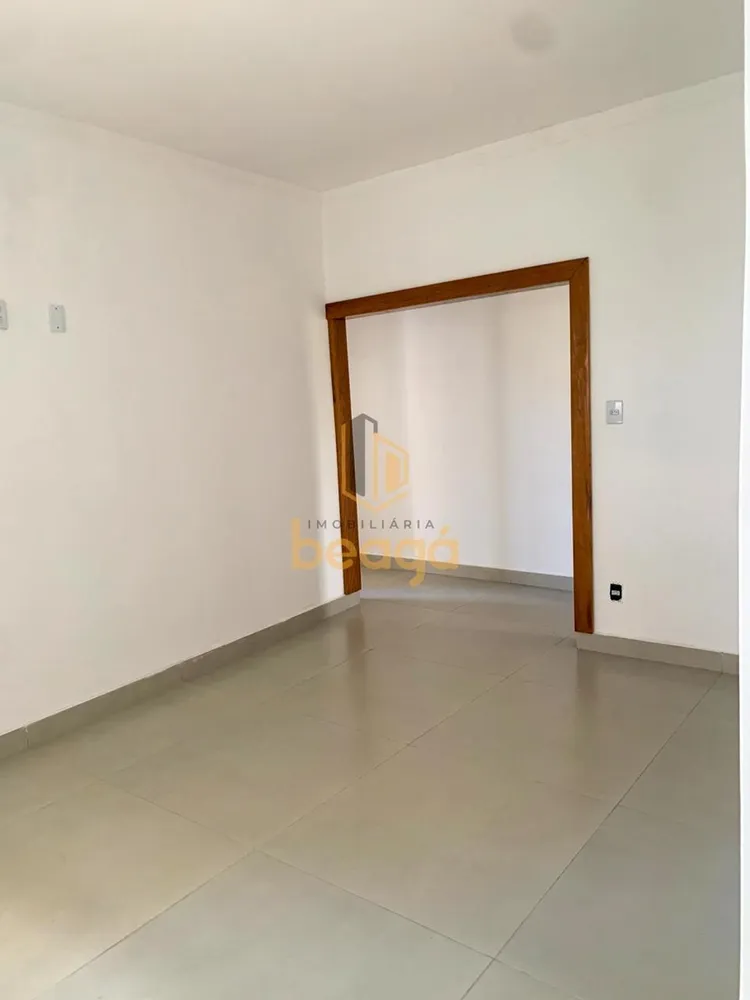 Casa, 4 quartos, 231 m² - Foto 1