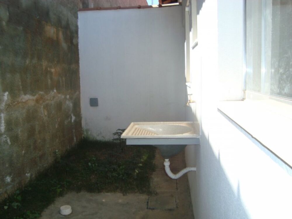 Casa à venda com 2 quartos, 50m² - Foto 8