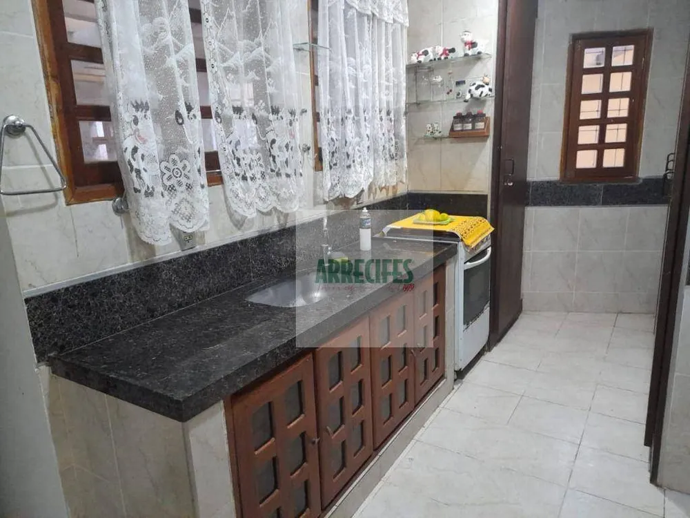 Casa, 4 quartos, 205 m² - Foto 1