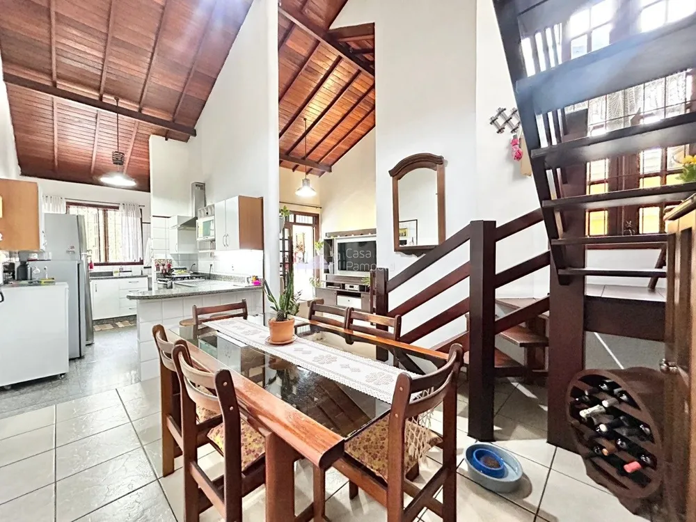 Casa, 4 quartos, 250 m² - Foto 9