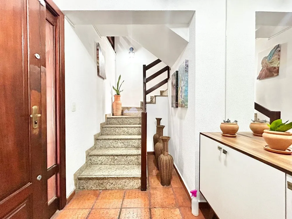 Casa, 4 quartos, 250 m² - Foto 4