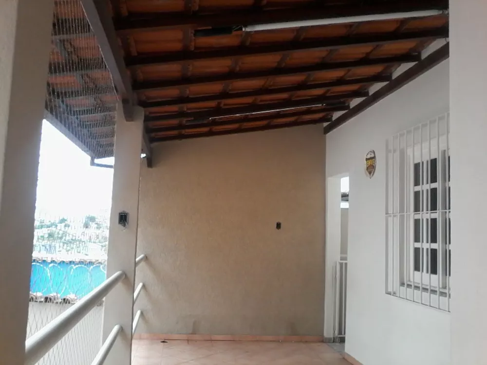 Casa à venda com 3 quartos, 240m² - Foto 23