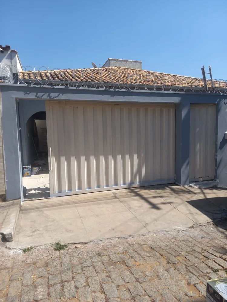 Casa, 5 quartos, 230 m² - Foto 1