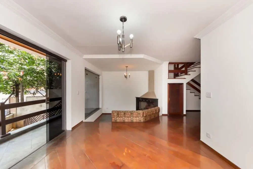 Casa, 4 quartos, 250 m² - Foto 1