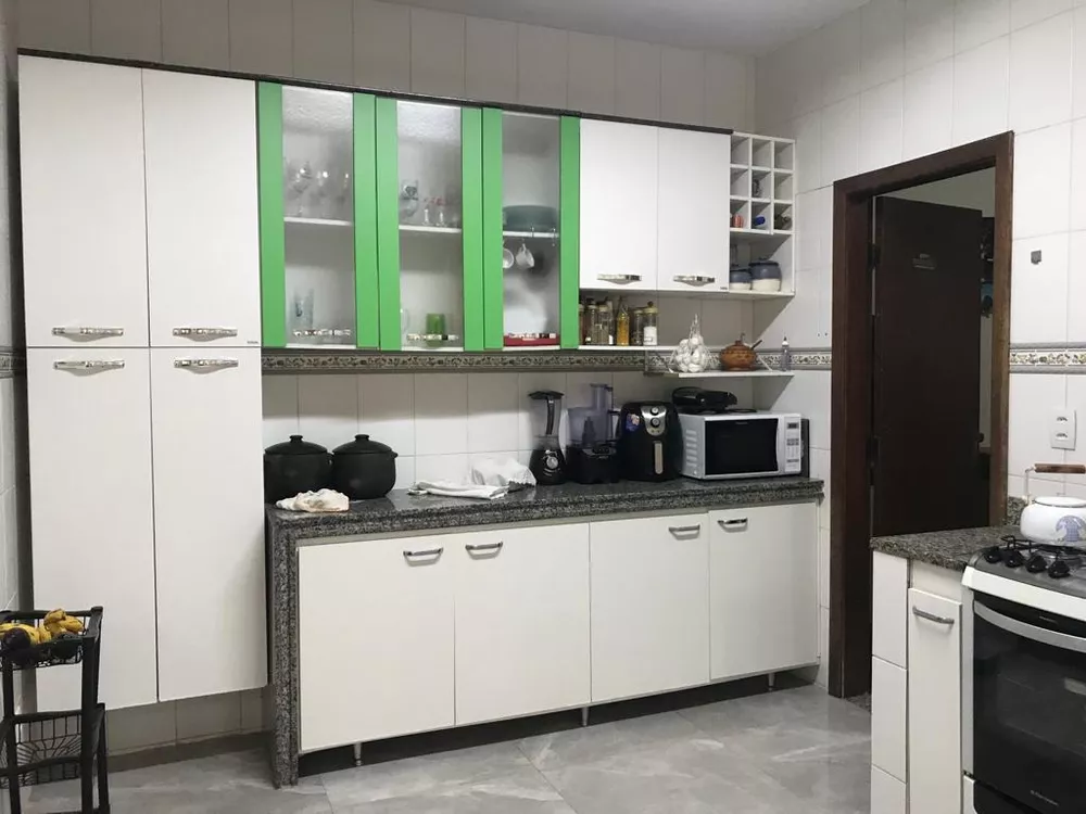 Casa à venda com 4 quartos, 252m² - Foto 13