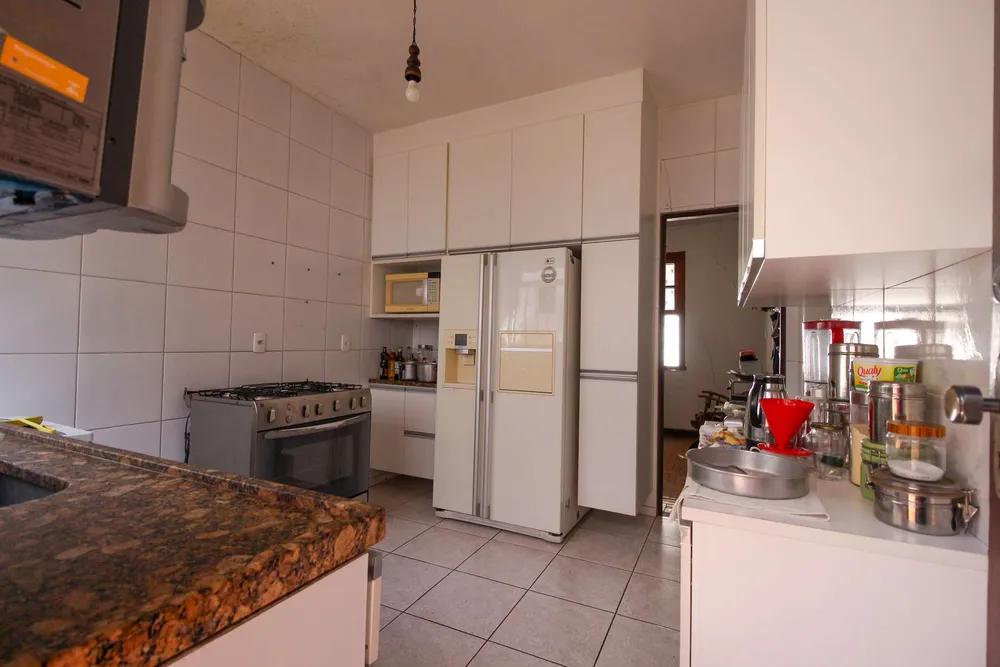 Casa, 4 quartos, 270 m² - Foto 4