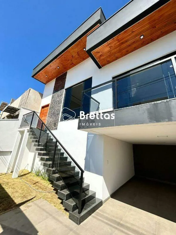 Casa, 3 quartos, 180 m² - Foto 1