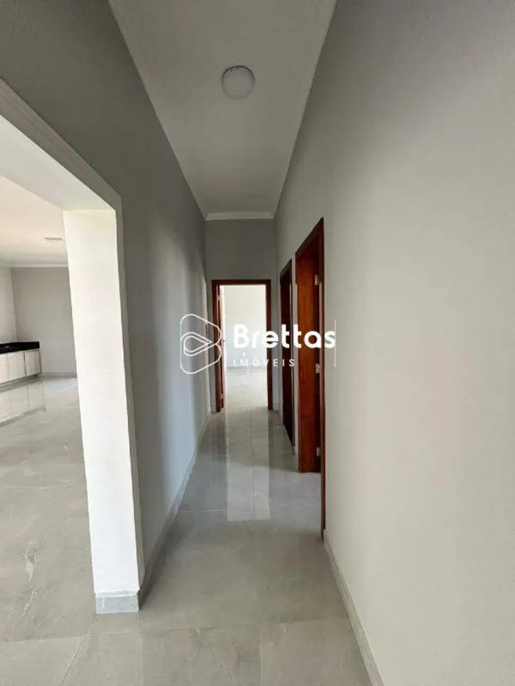 Casa, 3 quartos, 180 m² - Foto 1