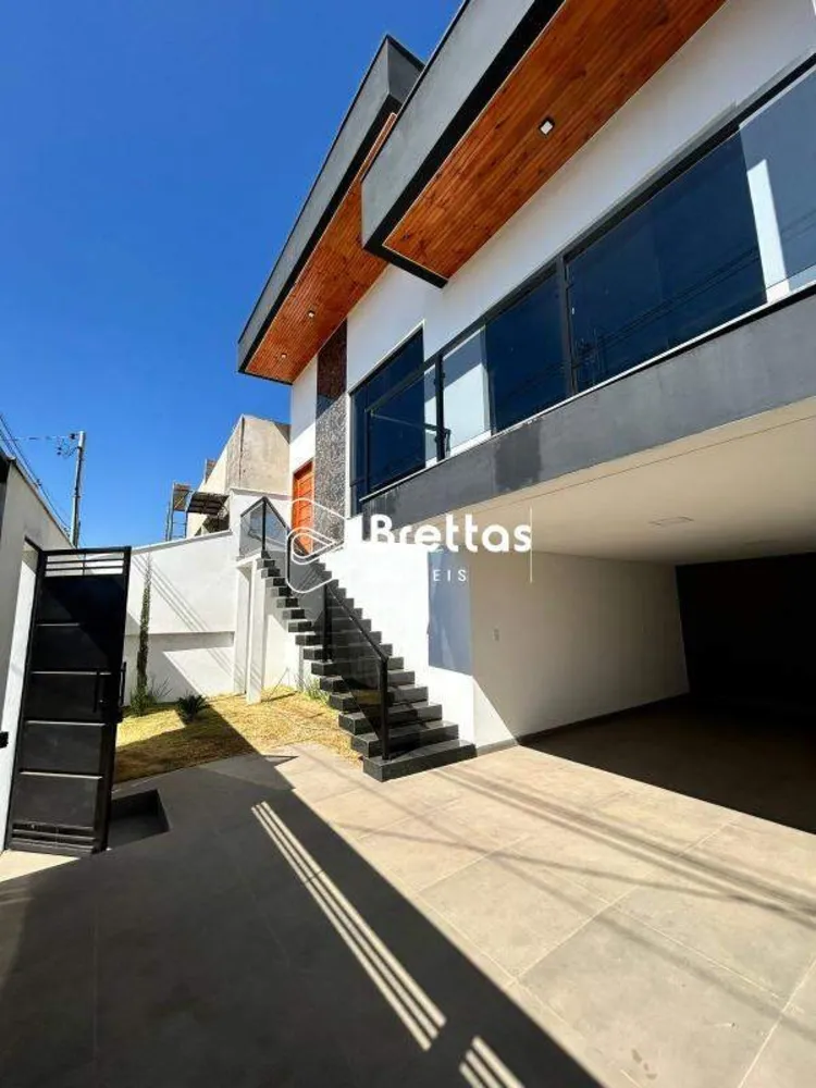 Casa, 3 quartos, 180 m² - Foto 2