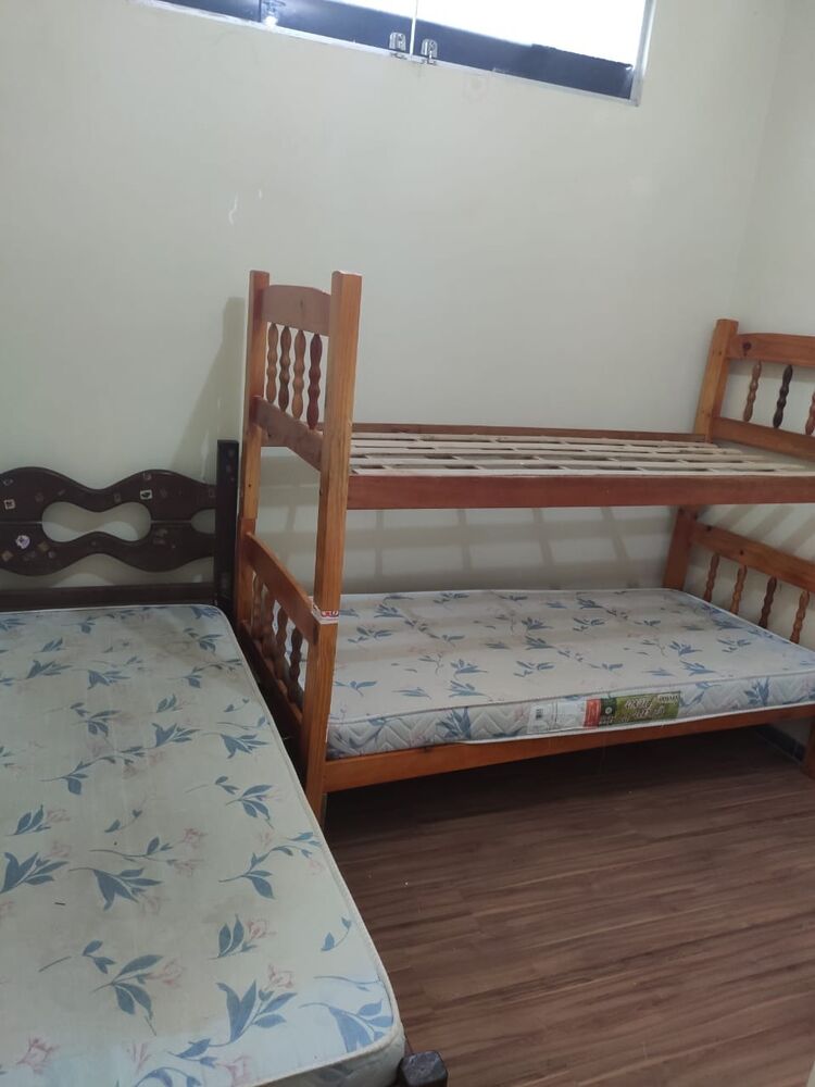 Casa à venda com 3 quartos, 372m² - Foto 2