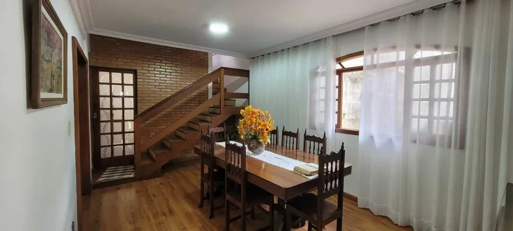 Casa, 4 quartos, 253 m² - Foto 4