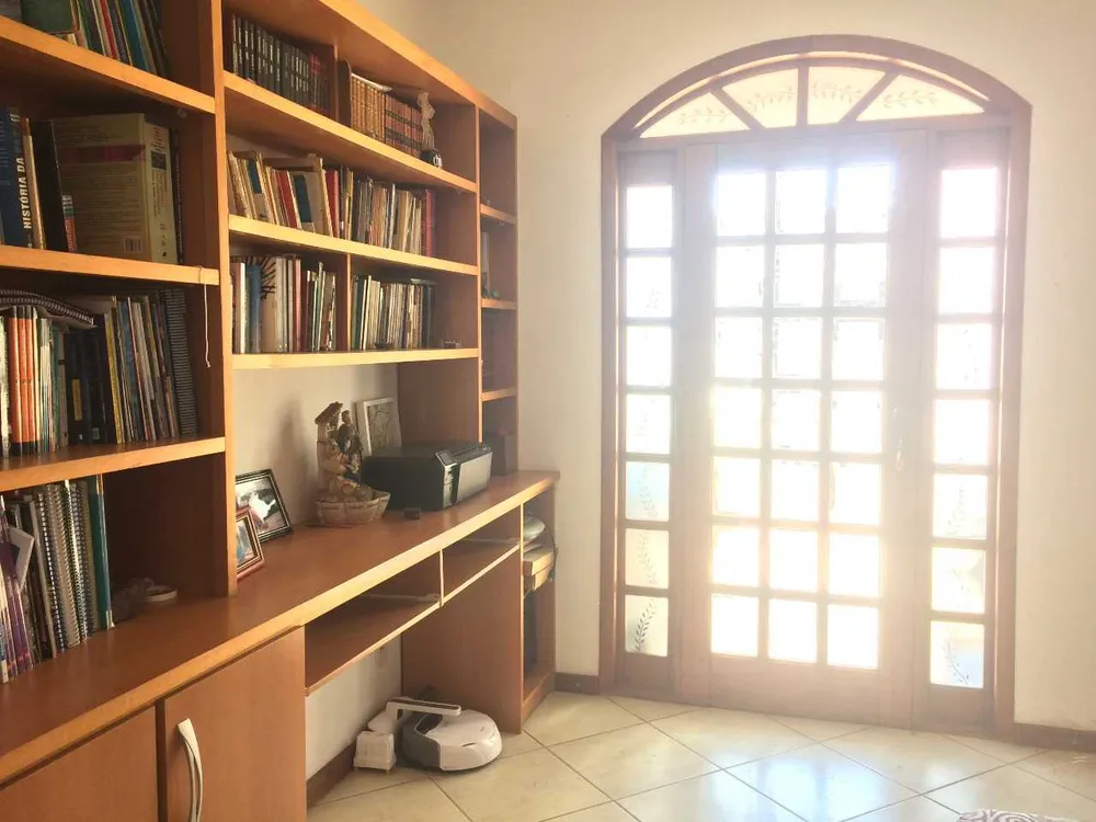 Casa, 4 quartos, 253 m² - Foto 13