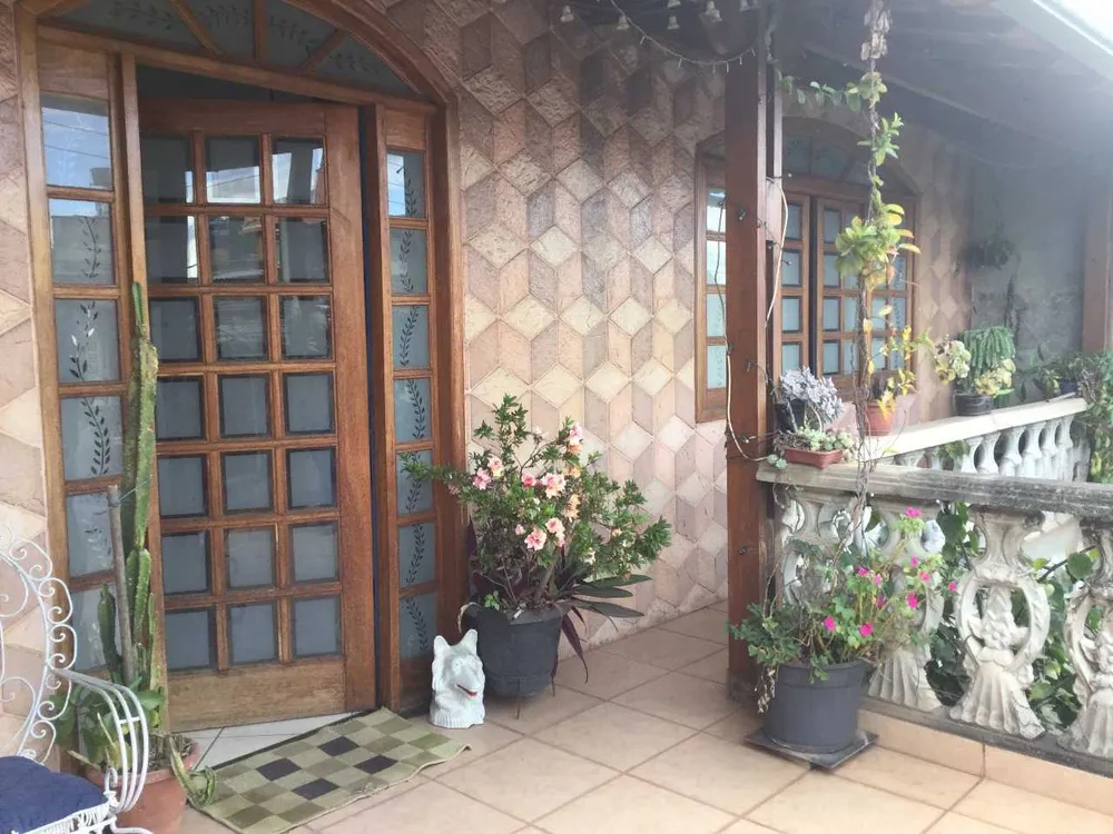 Casa, 4 quartos, 253 m² - Foto 3