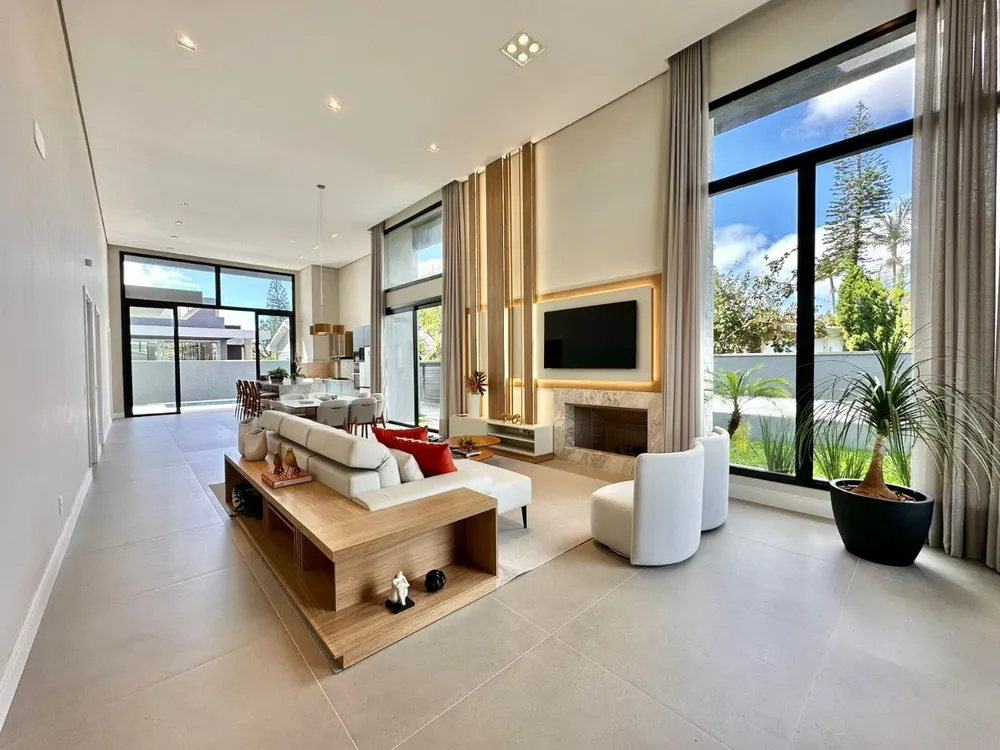 Casa, 4 quartos, 235 m² - Foto 3