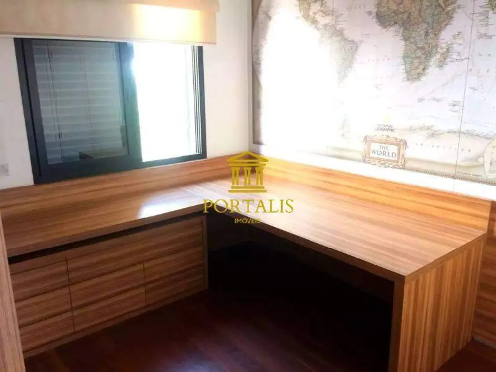 Apartamento, 3 quartos, 210 m² - Foto 10