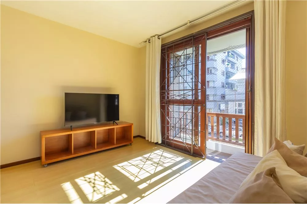 Apartamento à venda com 2 quartos, 82m² - Foto 4