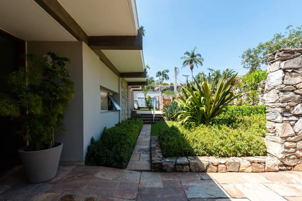 Casa, 3 quartos, 1236 m² - Foto 1