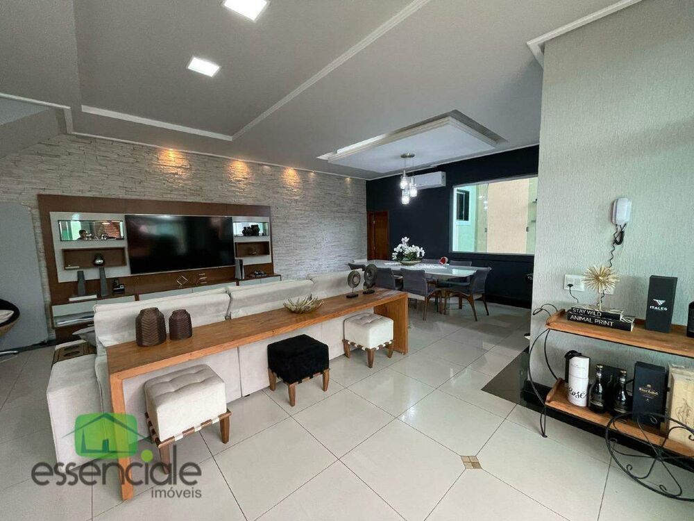 Casa à venda com 4 quartos, 380m² - Foto 2