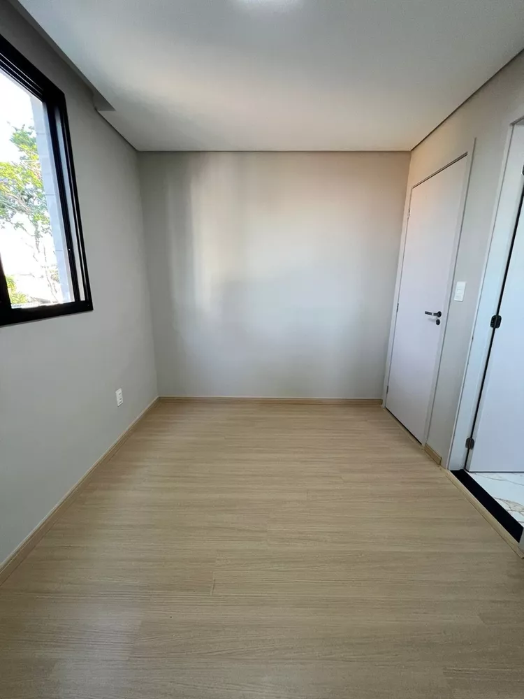 Apartamento à venda com 3 quartos, 68m² - Foto 4