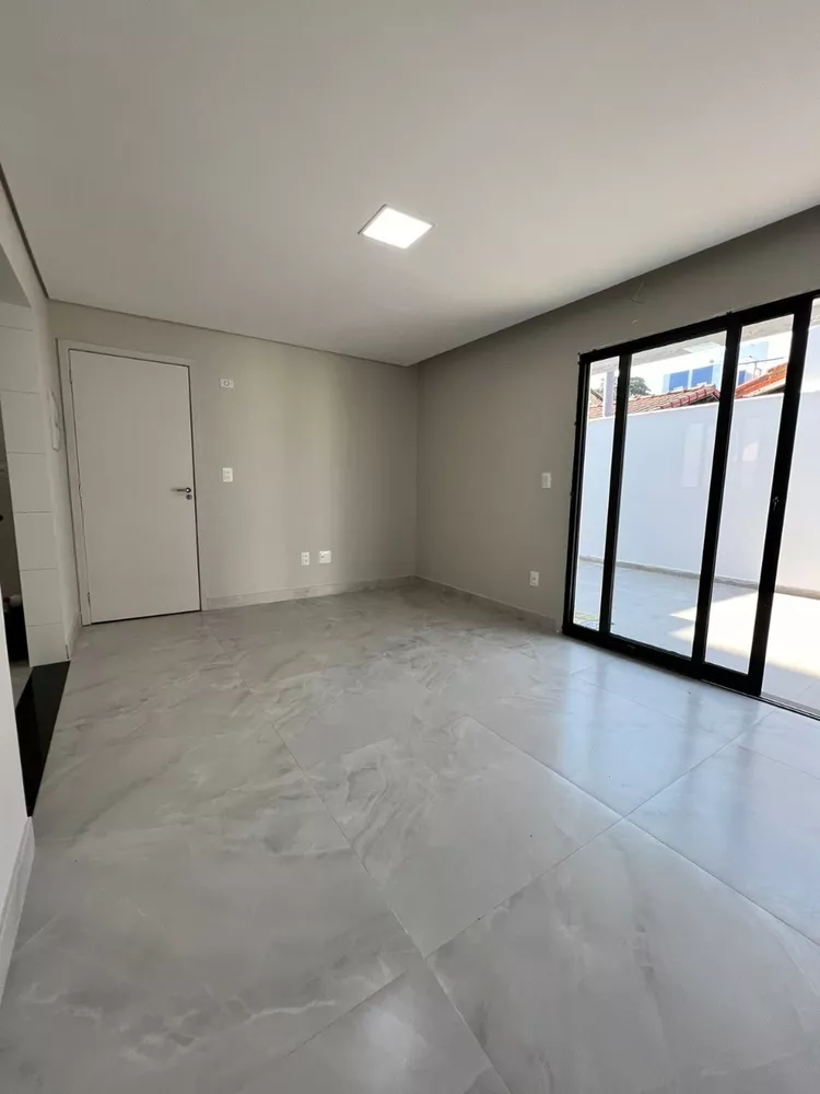 Apartamento à venda com 3 quartos, 68m² - Foto 1