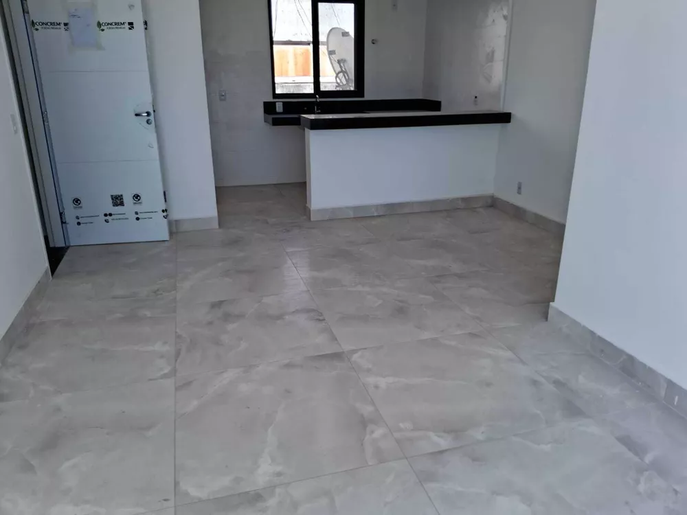 Apartamento à venda com 3 quartos, 110m² - Foto 1