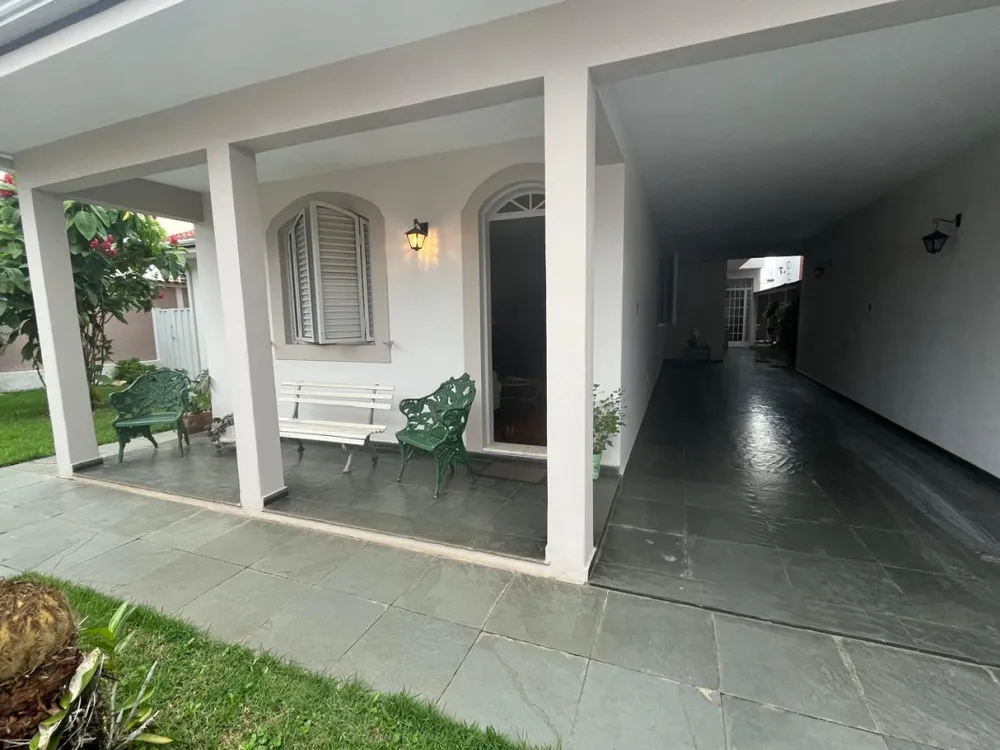 Casa, 3 quartos, 204 m² - Foto 3