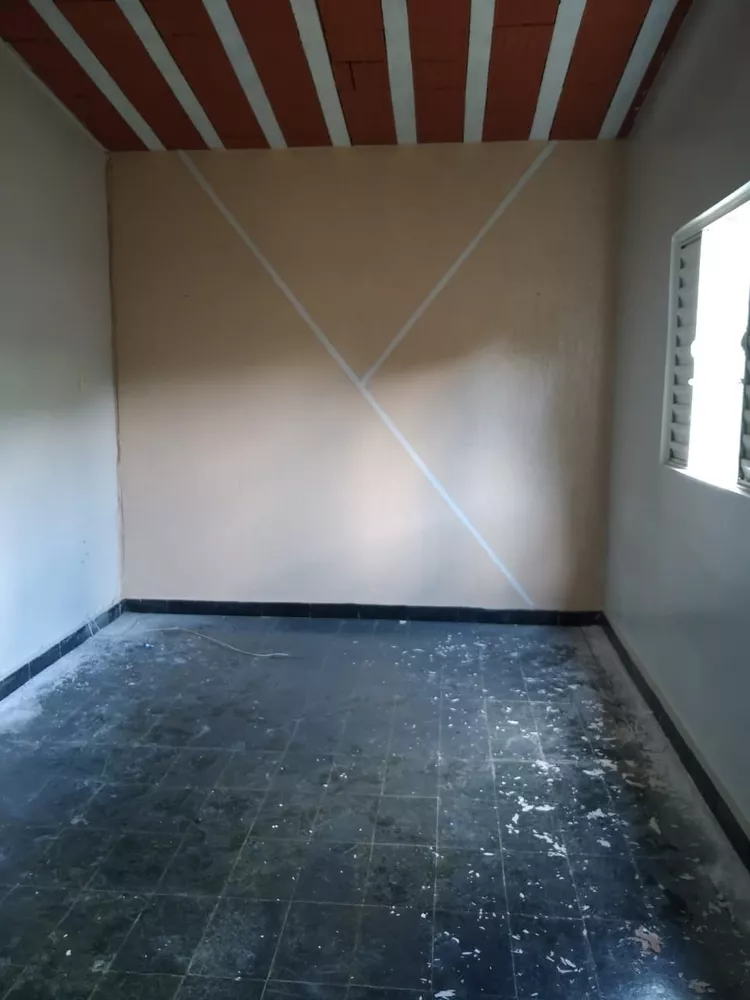 Casa à venda com 2 quartos, 385m² - Foto 3