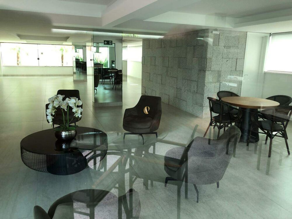 Apartamento à venda com 2 quartos, 67m² - Foto 5