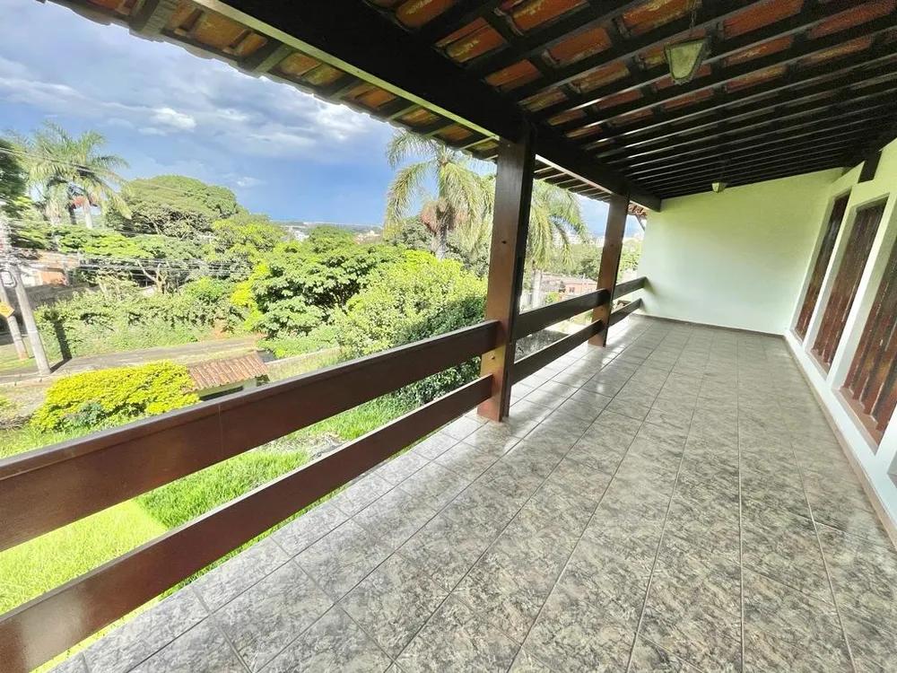 Casa, 4 quartos, 422 m² - Foto 11