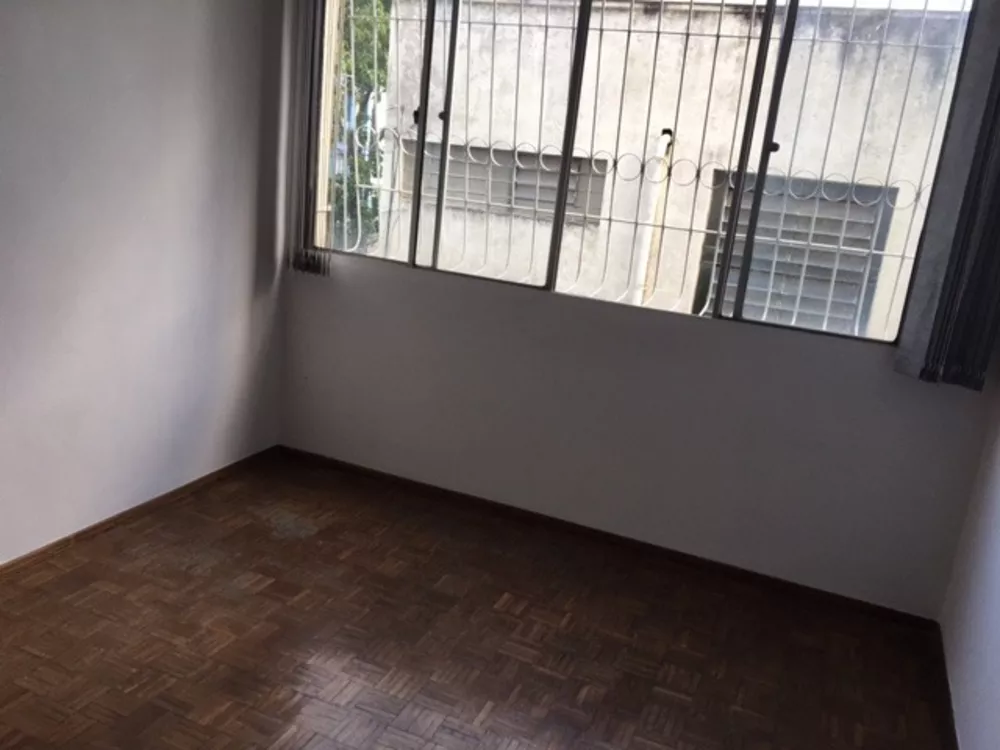 Apartamento à venda com 2 quartos, 62m² - Foto 3