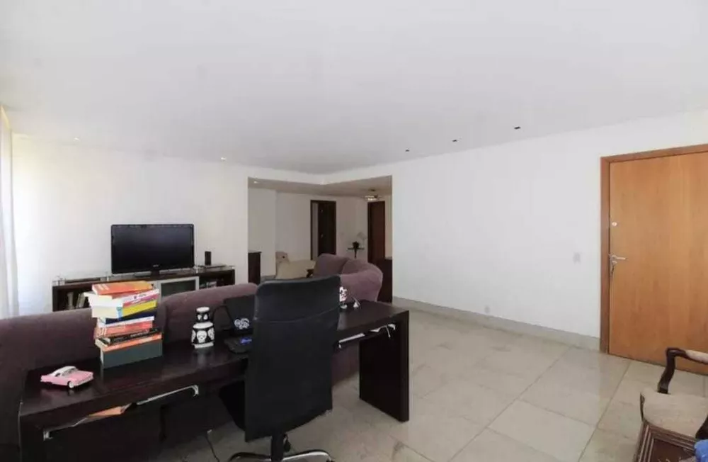 Apartamento para alugar com 4 quartos, 160m² - Foto 27