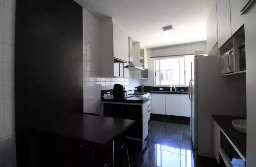 Apartamento para alugar com 4 quartos, 160m² - Foto 32