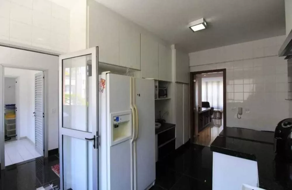 Apartamento para alugar com 4 quartos, 160m² - Foto 33