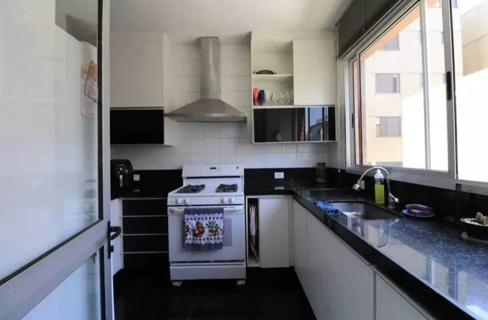 Apartamento para alugar com 4 quartos, 160m² - Foto 30