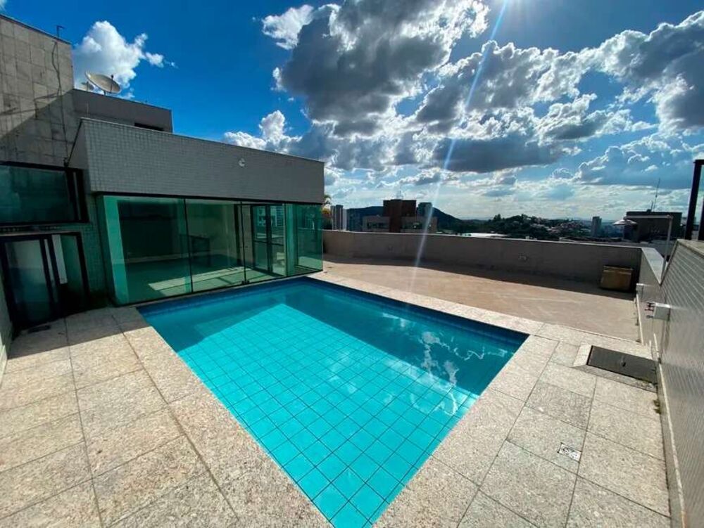 Cobertura à venda com 5 quartos, 350m² - Foto 1