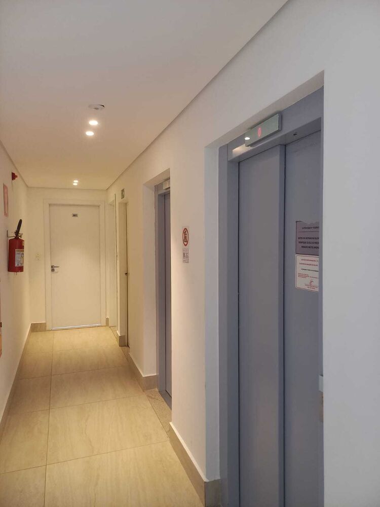 Apartamento à venda com 2 quartos, 80m² - Foto 11