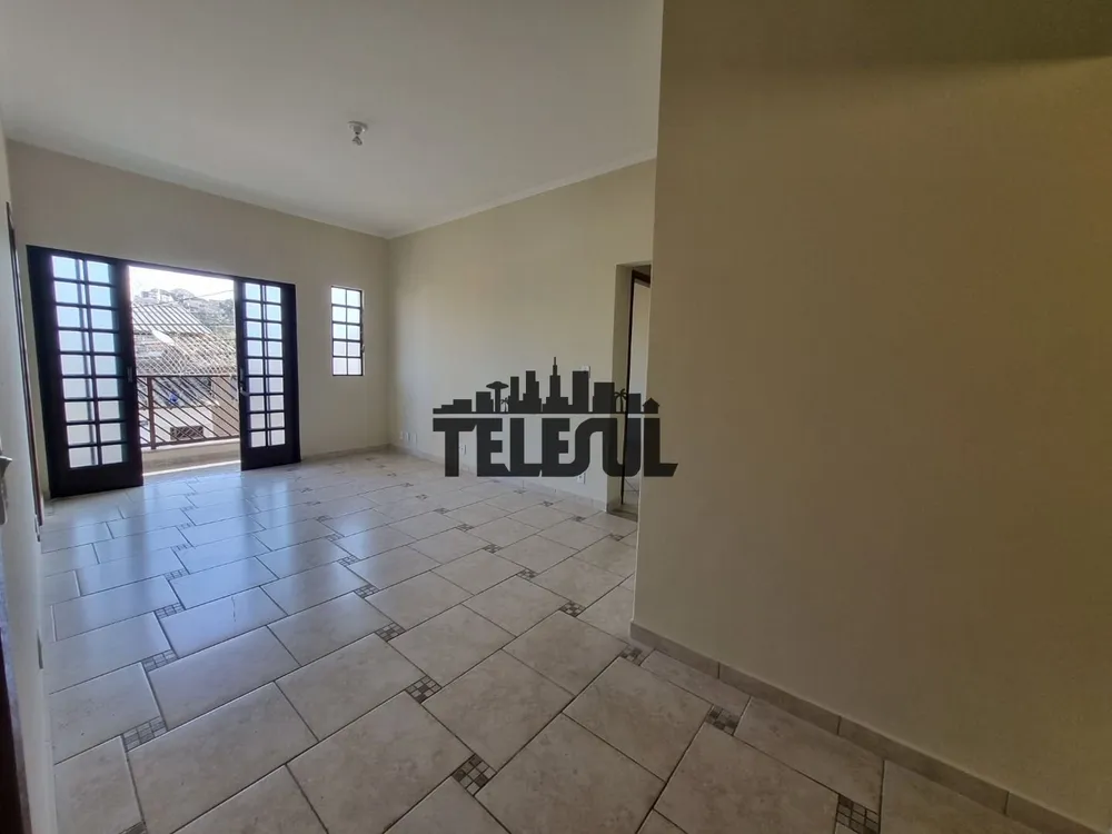 Casa, 3 quartos, 250 m² - Foto 13