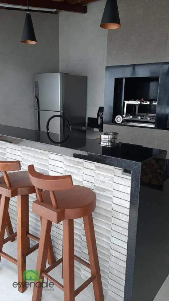 Casa, 4 quartos, 315 m² - Foto 2
