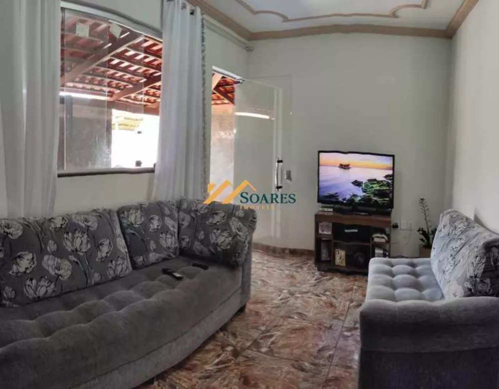 Casa à venda com 2 quartos, 65m² - Foto 3