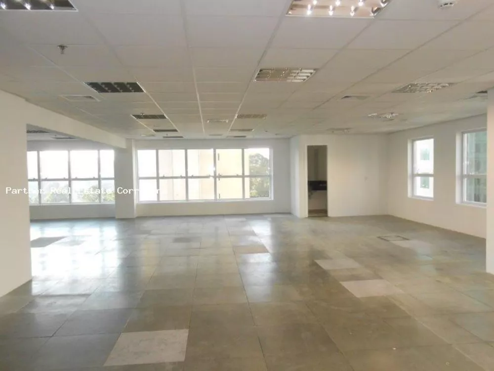 Conjunto Comercial-Sala à venda com 1 quarto, 252m² - Foto 11