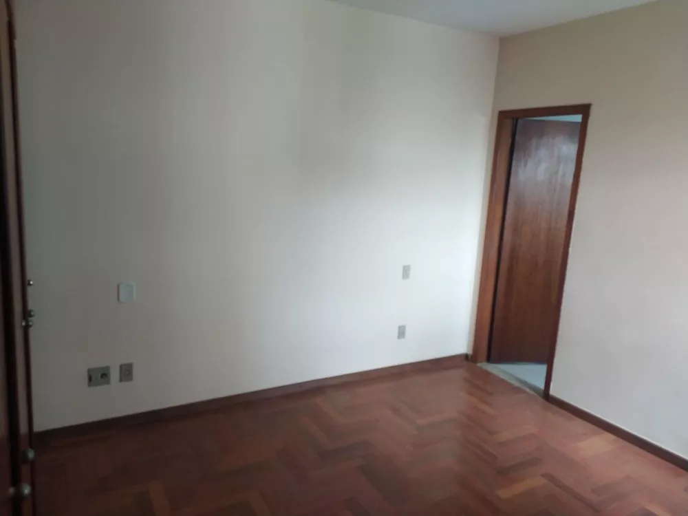 Apartamento à venda com 3 quartos, 157m² - Foto 18